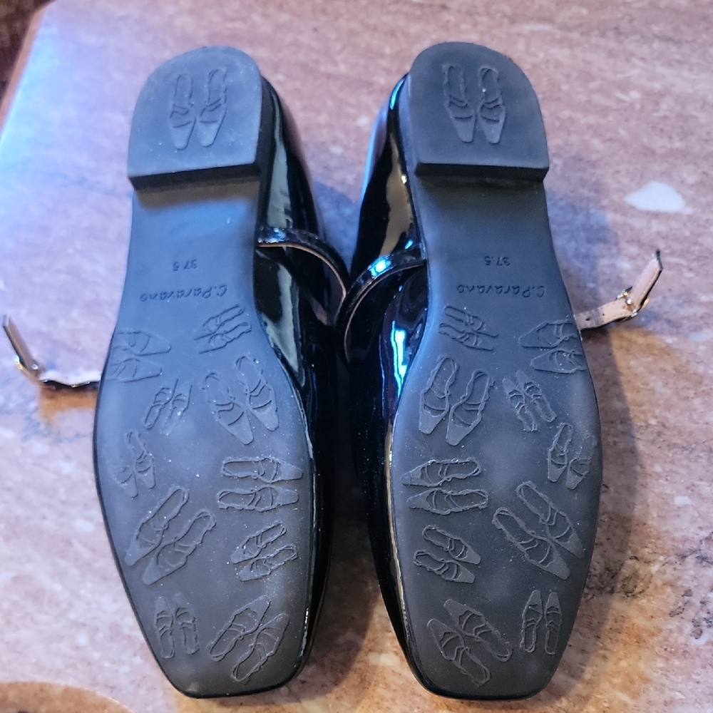 C. Paravano Elegant Black Patent Leather Mary Jane Flats. 37.5 = 7 1/2 - Picture 3 of 5
